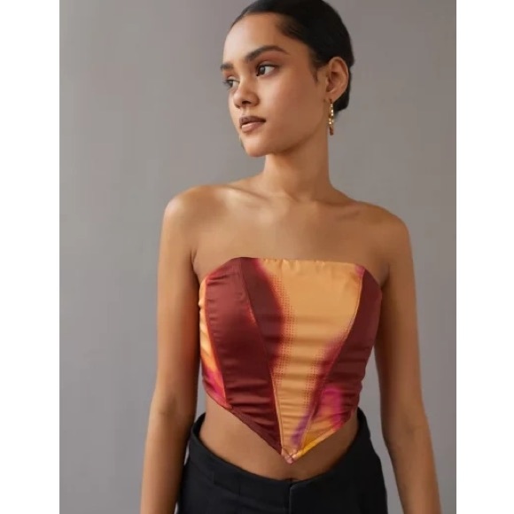 Urban Outfitters Tops - uo hanky hem cropped top